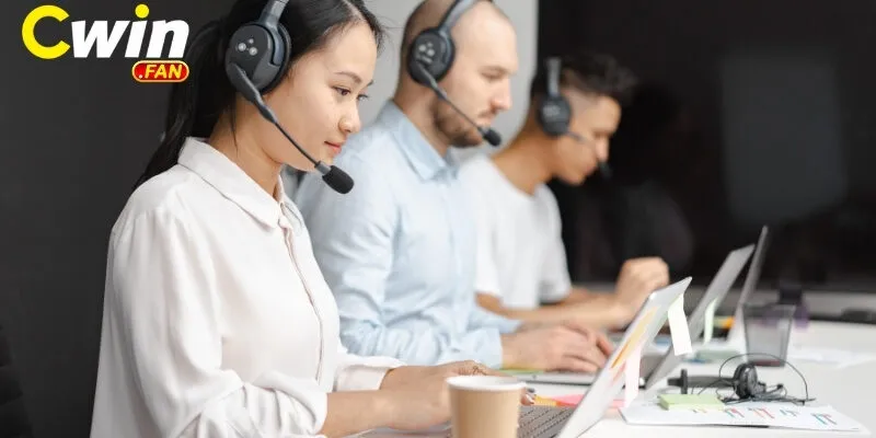 Liên hệ Cwin - Cam kết hỗ trợ 24/7 và xử lý nhanh chóng 2 Top phương thức liên lạc nhanh chóng
